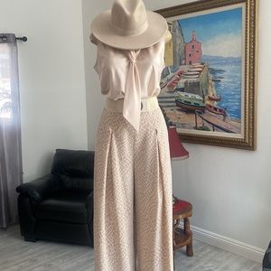 🧡🧡LIGHT PEACH N TAN 2 PIECE WIDE LEG PLEATED OUTFIT🧡🧡